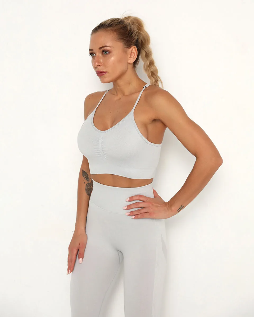 Amplify Scrunch Seamless Sports Bra - Light Gray