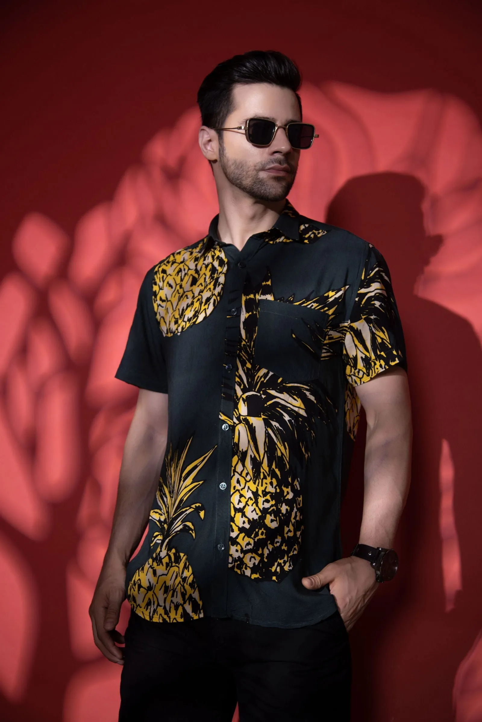 Men Pineapple half sleeve shirt
